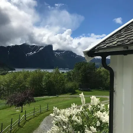 Eldhuset 1928 * Eidsbygda